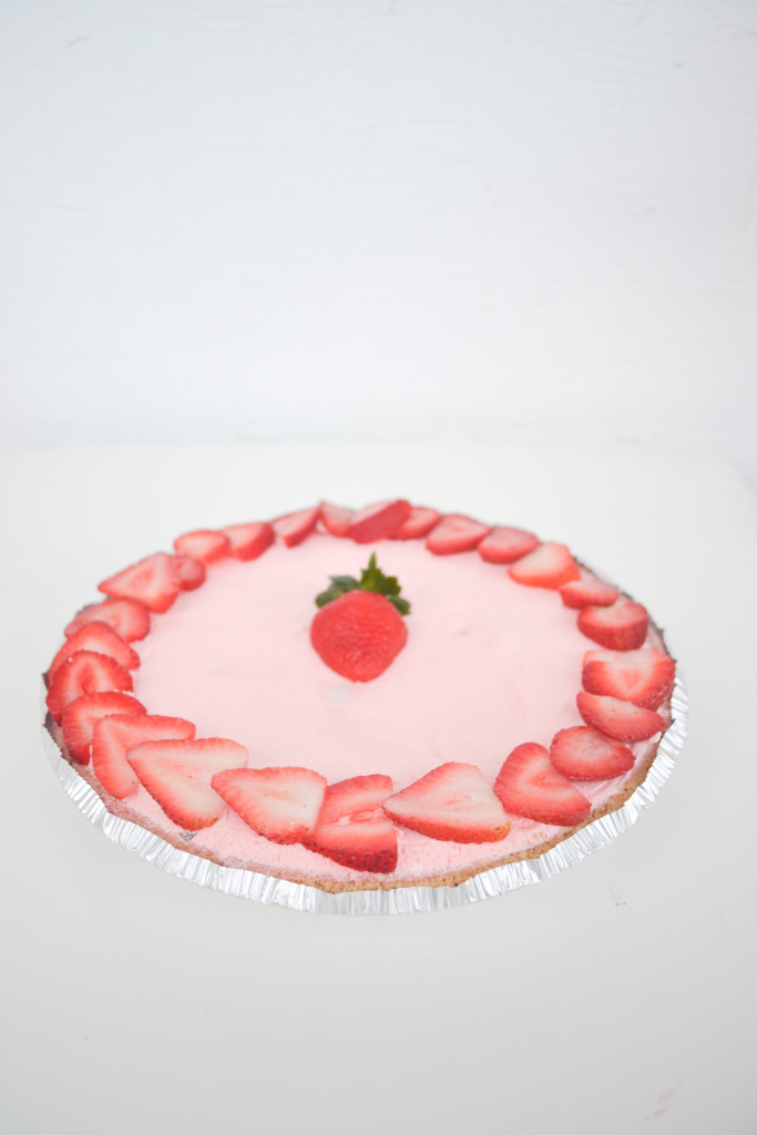 No Bake Strawberry Mouse Pie-22