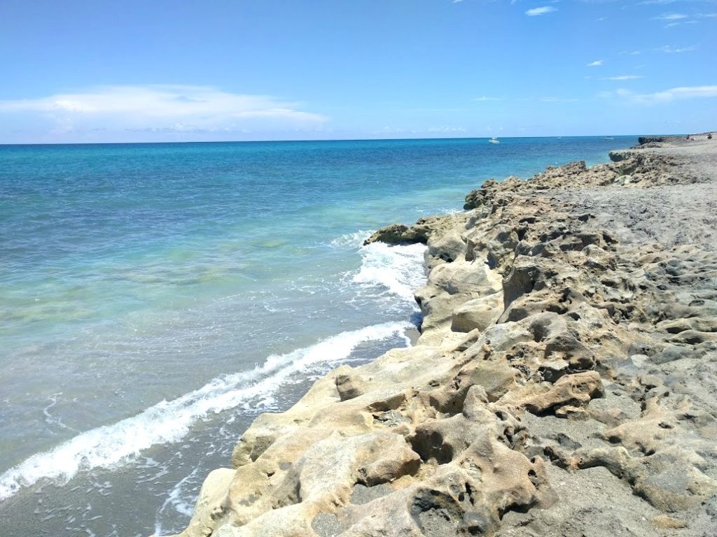 blowing-rocks-preserve-1